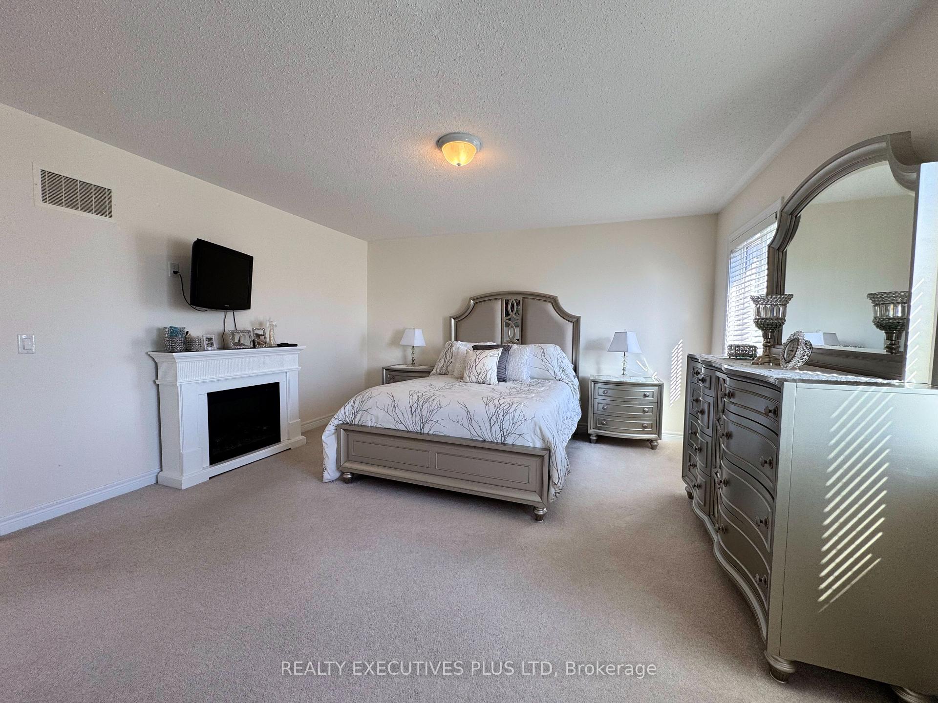 Photo 32 of 236 Johnson Drive, Shelburne — HOMEH