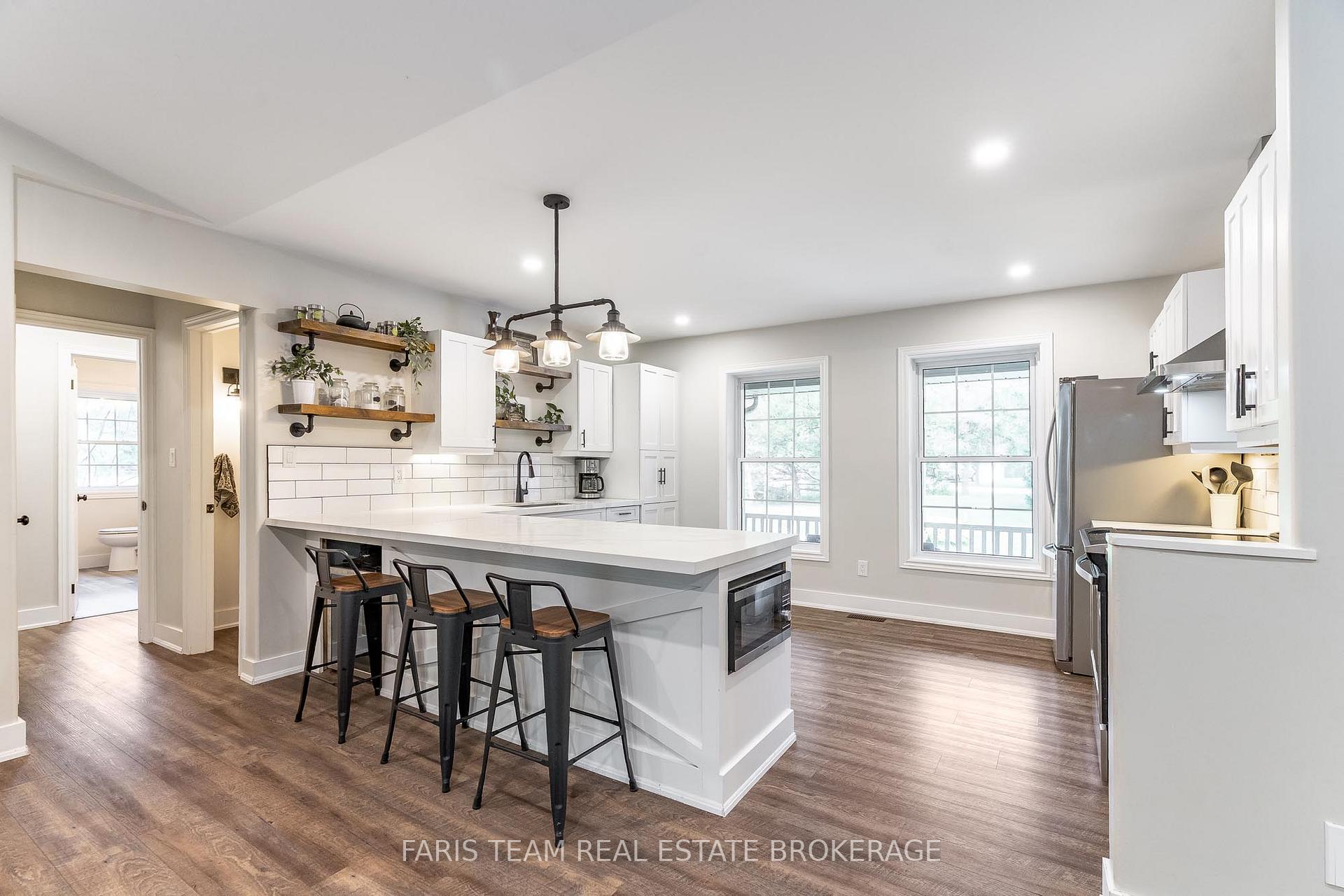 Photo 3 of 3563 Timberline Avenue, Severn, West Shore — HOMEH