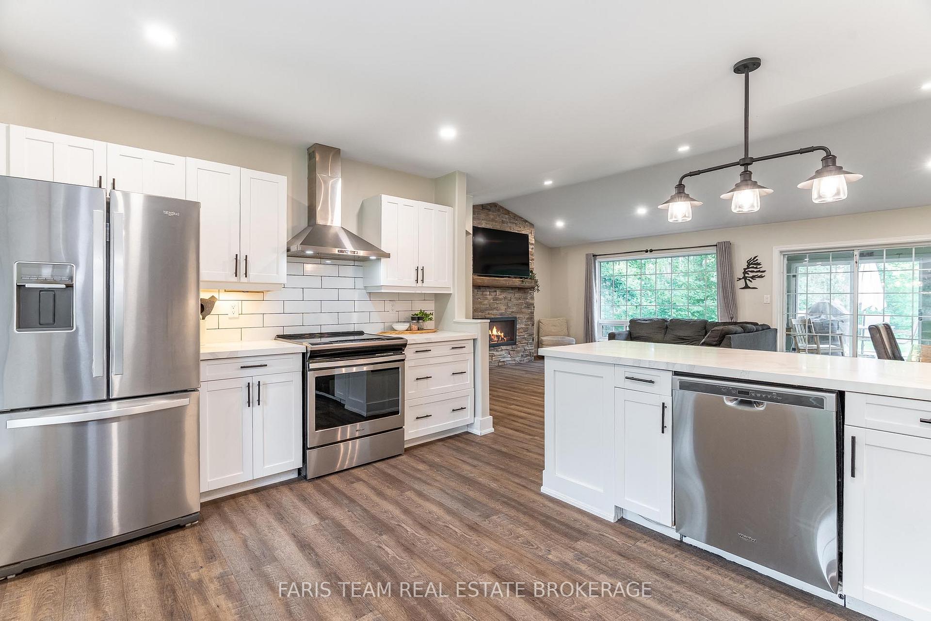 Photo 4 of 3563 Timberline Avenue, Severn, West Shore — HOMEH