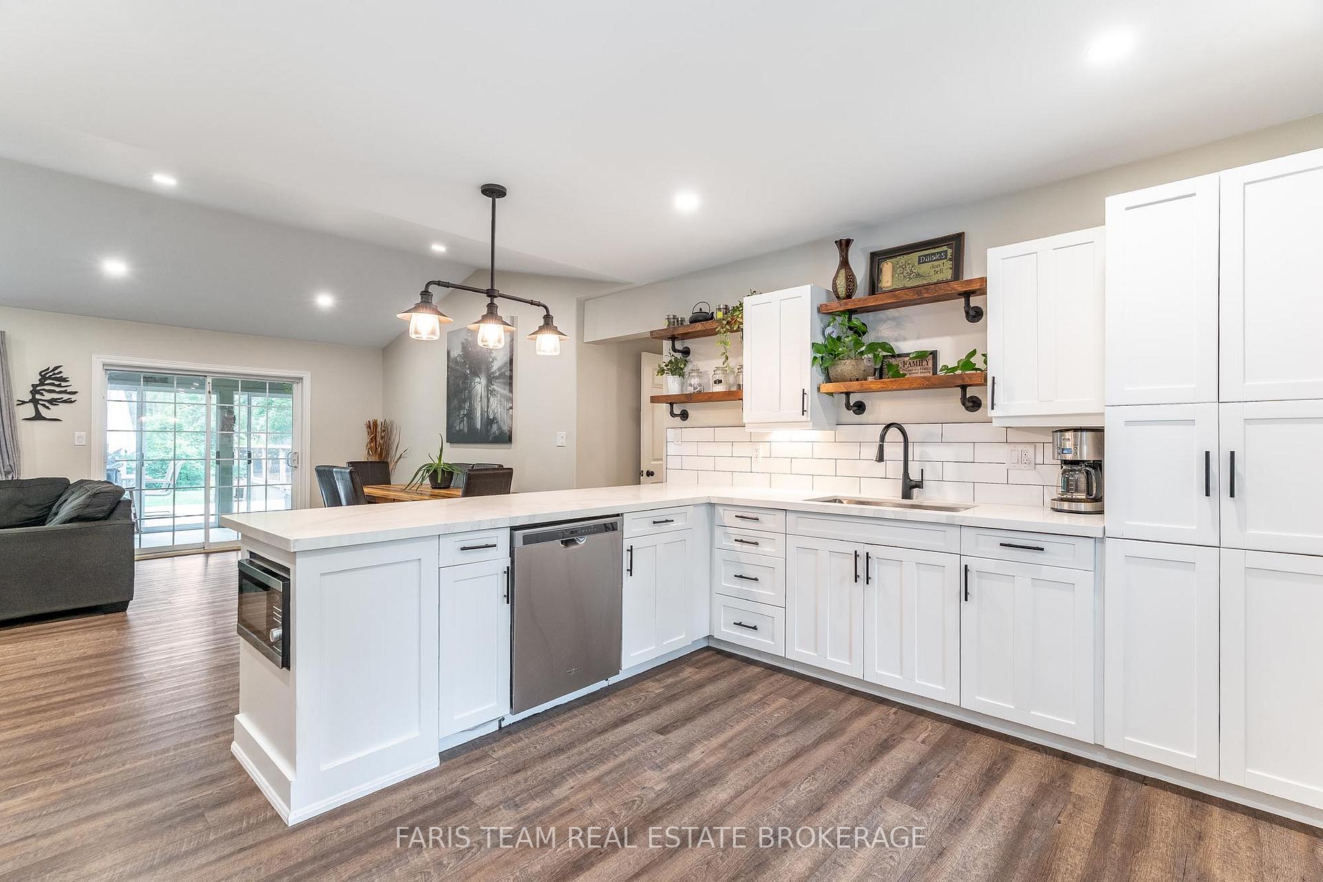 Photo 5 of 3563 Timberline Avenue, Severn, West Shore — HOMEH