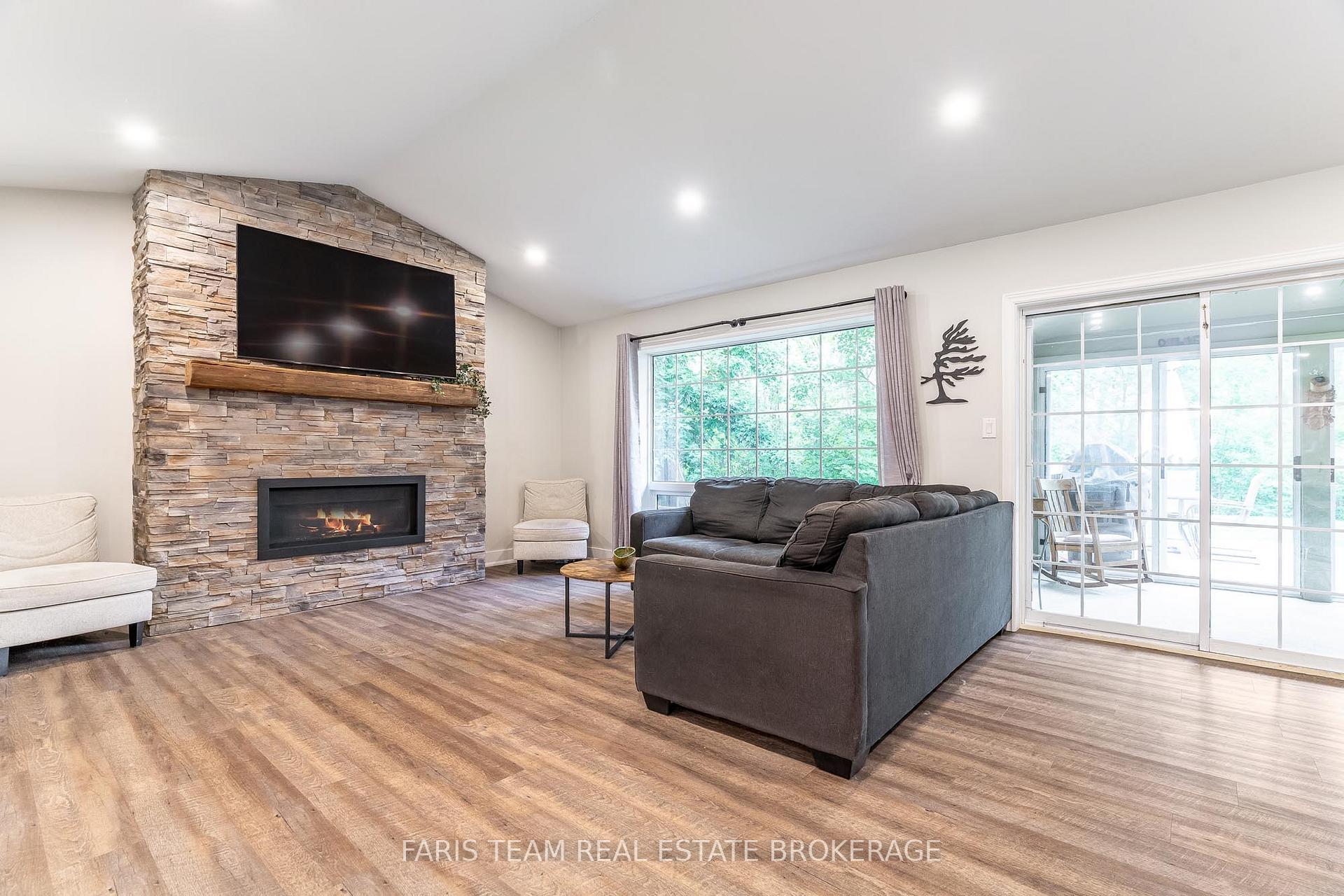 Photo 7 of 3563 Timberline Avenue, Severn, West Shore — HOMEH