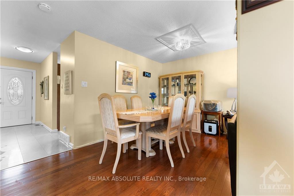 Photo 6 of 17 Sovereign Avenue, Ottawa, Craig Henry/Woodvale — HOMEH