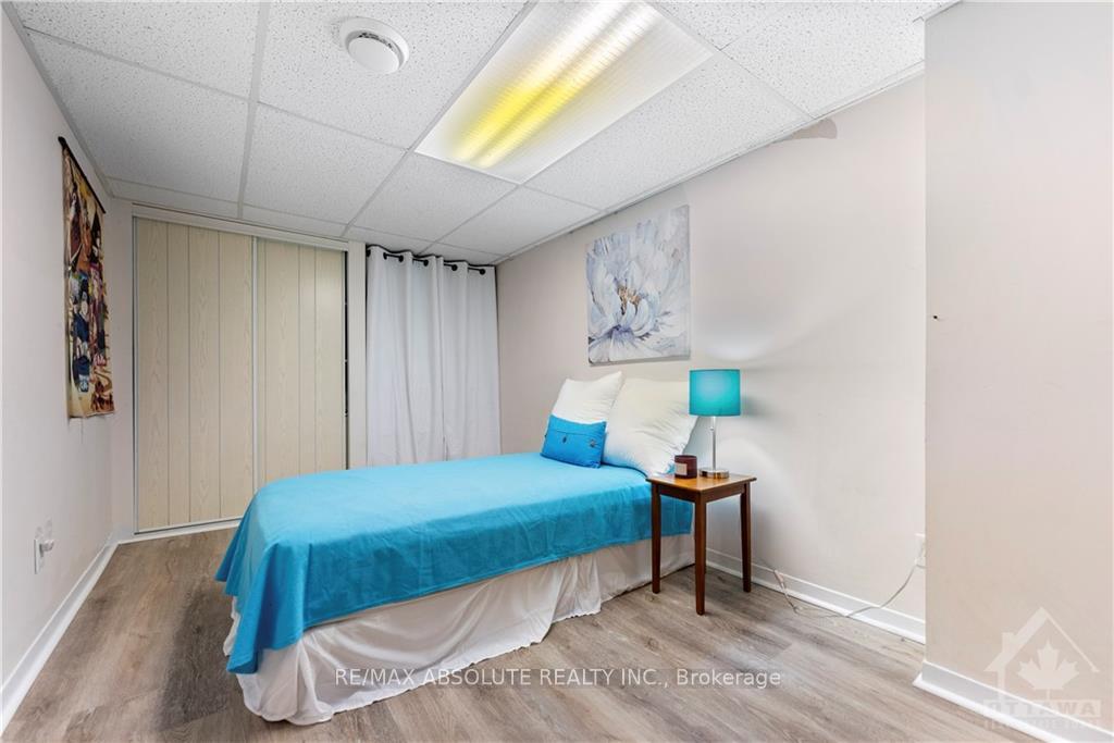 Photo 17 of 17 Sovereign Avenue, Ottawa, Craig Henry/Woodvale — HOMEH