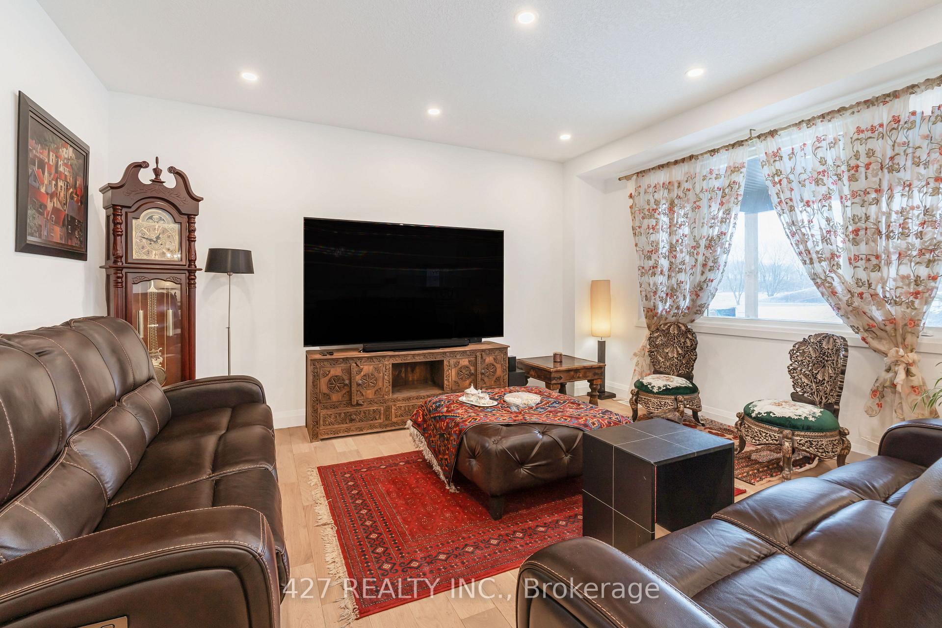 Photo 18 of 661 Main Street E, Shelburne — HOMEH