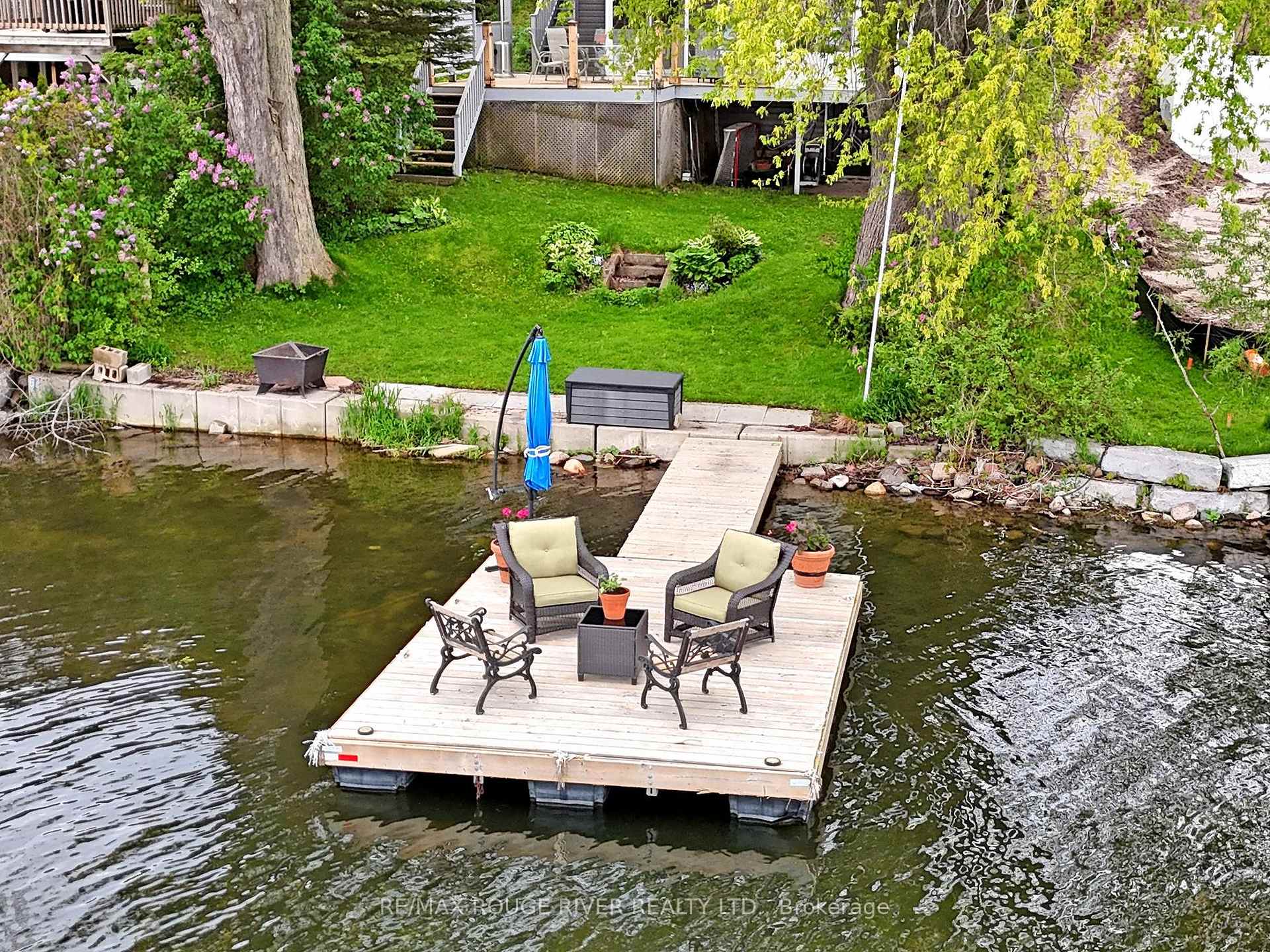 Photo 3 of 39 Coulcliff Boulevard, Scugog, Port Perry — HOMEH