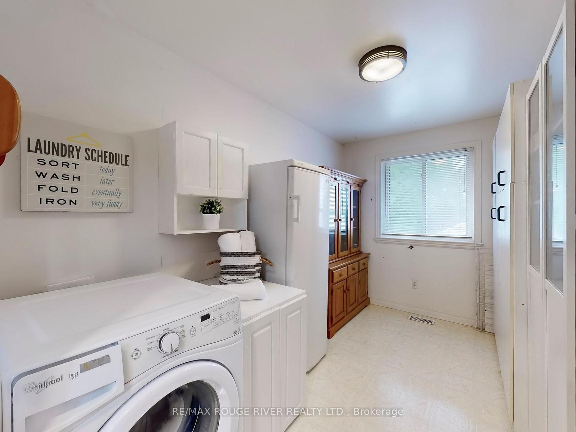 Photo 19 of 39 Coulcliff Boulevard, Scugog, Port Perry — HOMEH