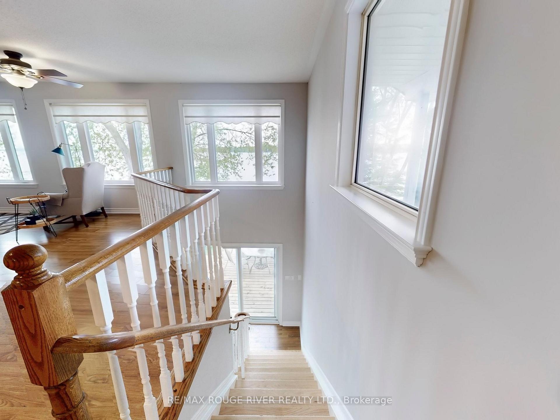 Photo 21 of 39 Coulcliff Boulevard, Scugog, Port Perry — HOMEH