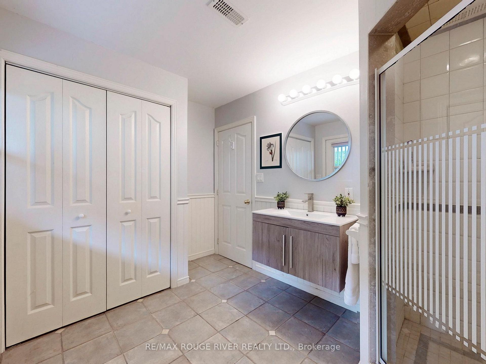 Photo 37 of 39 Coulcliff Boulevard, Scugog, Port Perry — HOMEH