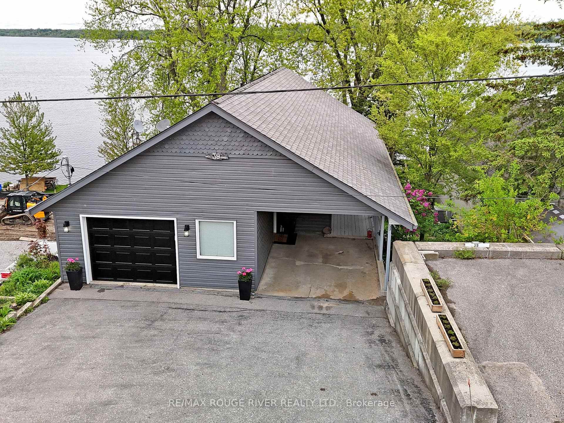 Photo 47 of 39 Coulcliff Boulevard, Scugog, Port Perry — HOMEH
