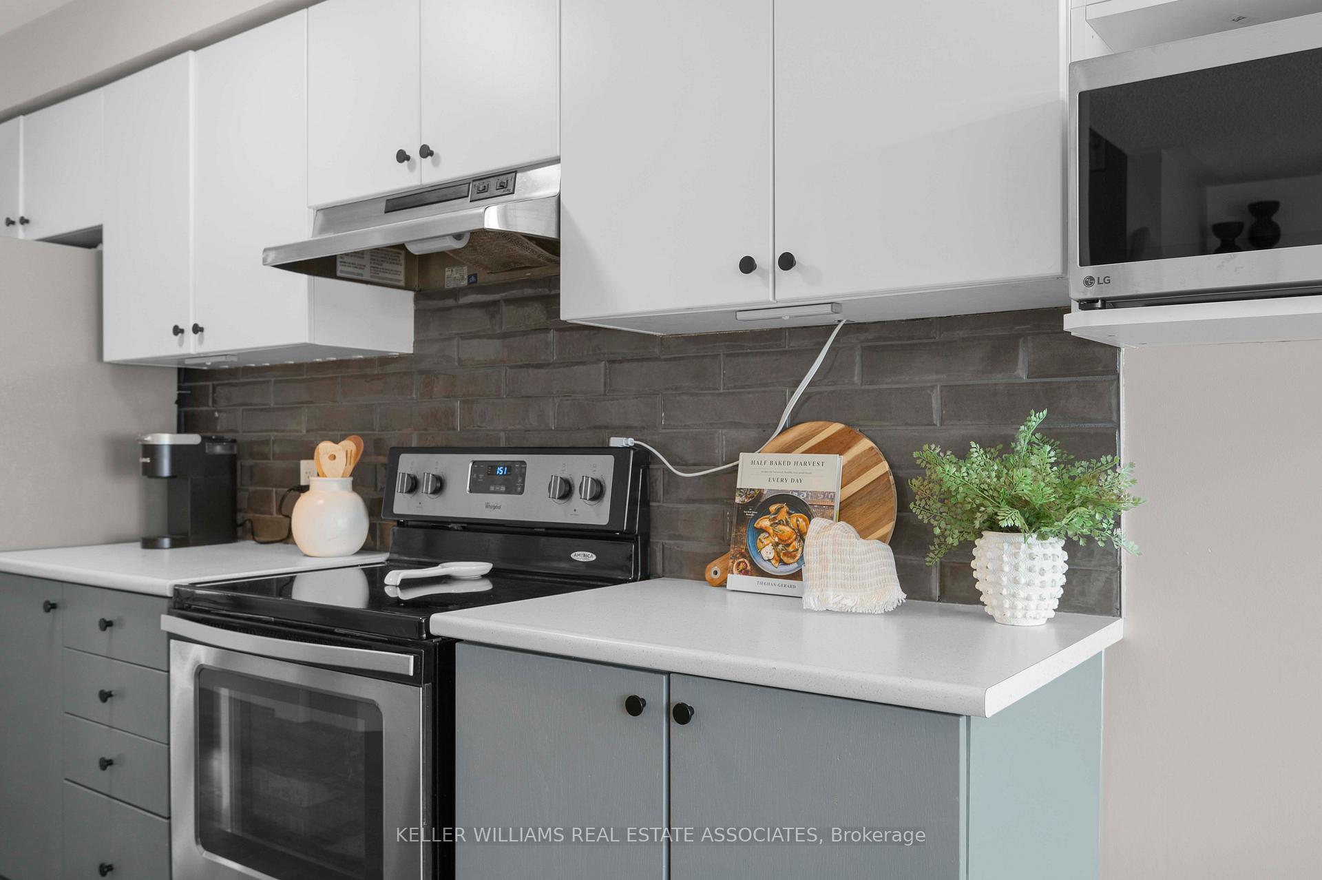 Photo 9 of 861 Cook Crescent, Shelburne — HOMEH