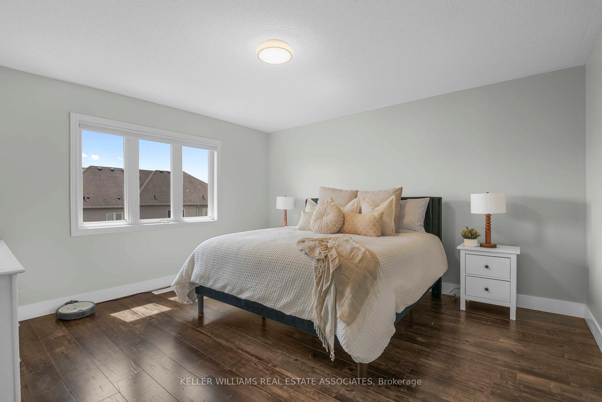 Photo 15 of 861 Cook Crescent, Shelburne — HOMEH