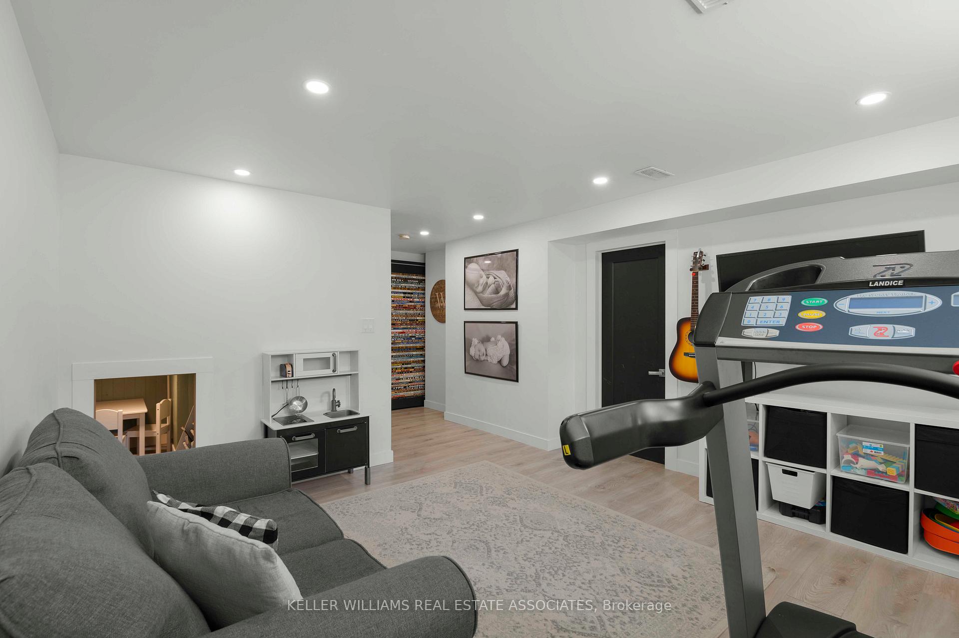 Photo 28 of 861 Cook Crescent, Shelburne — HOMEH