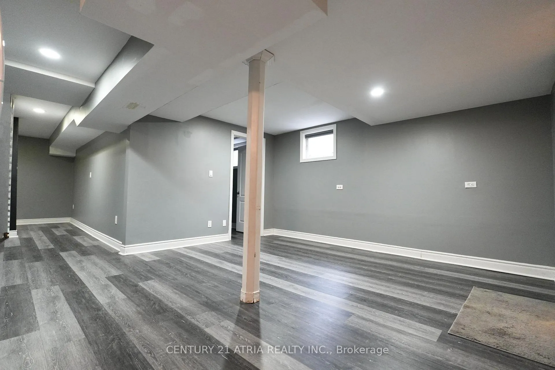 Photo 10 of 36 Lansing Square, Brampton, Heart Lake West — HOMEH