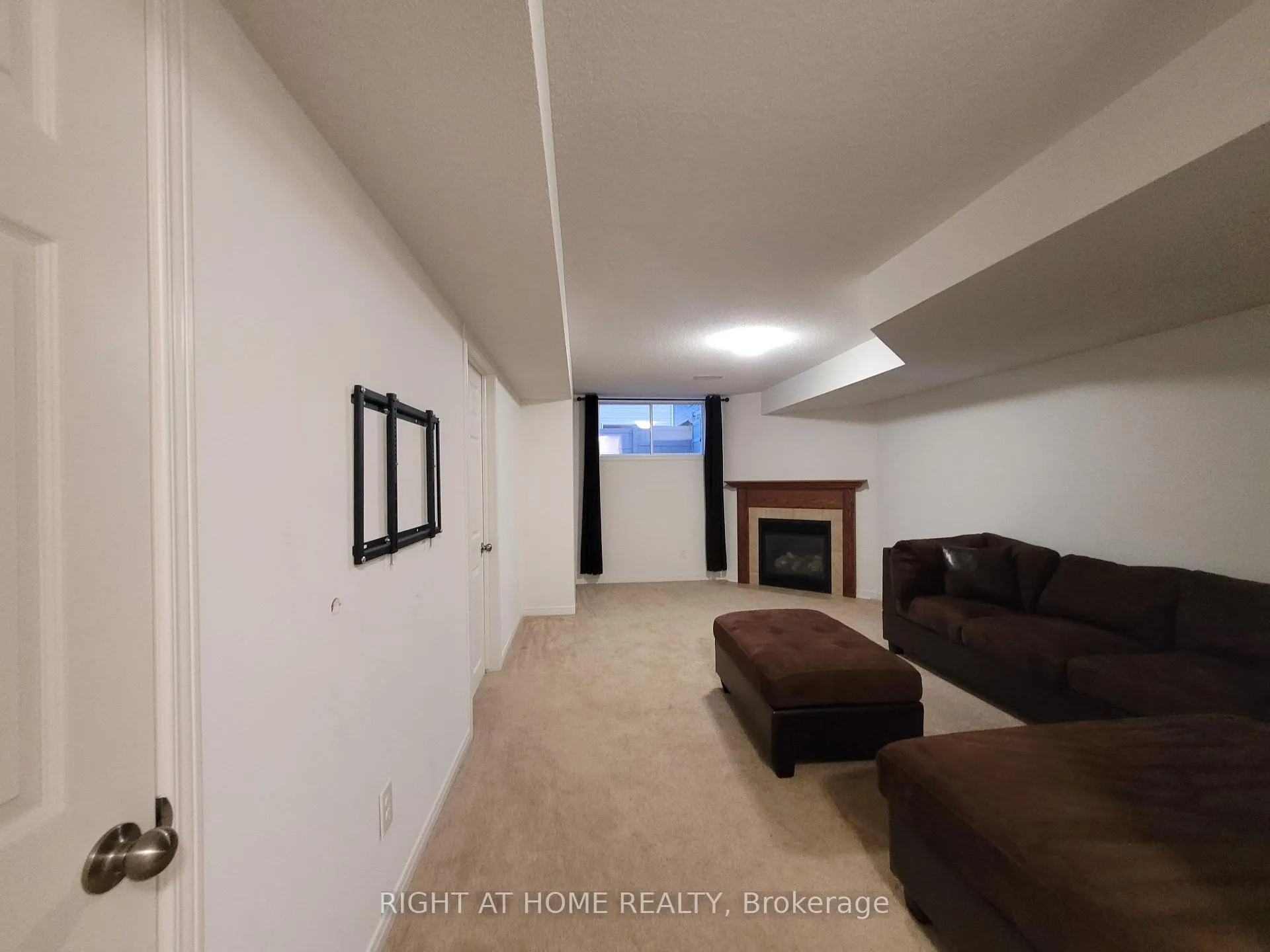 Photo 19 of 204 Rolling Meadow Crescent, Ottawa, Mer Bleue/Bradley Estates/Anderson Park — HOMEH
