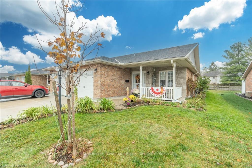 Photo 2 of 45 Devon Drive, South Huron, Exeter — HOMEH