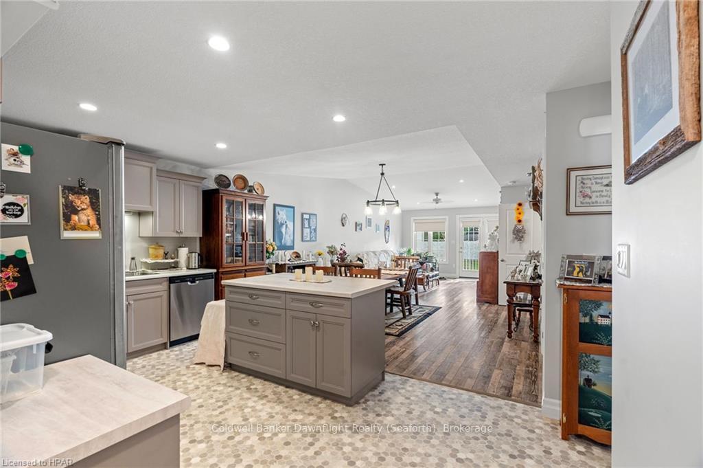Photo 6 of 45 Devon Drive, South Huron, Exeter — HOMEH