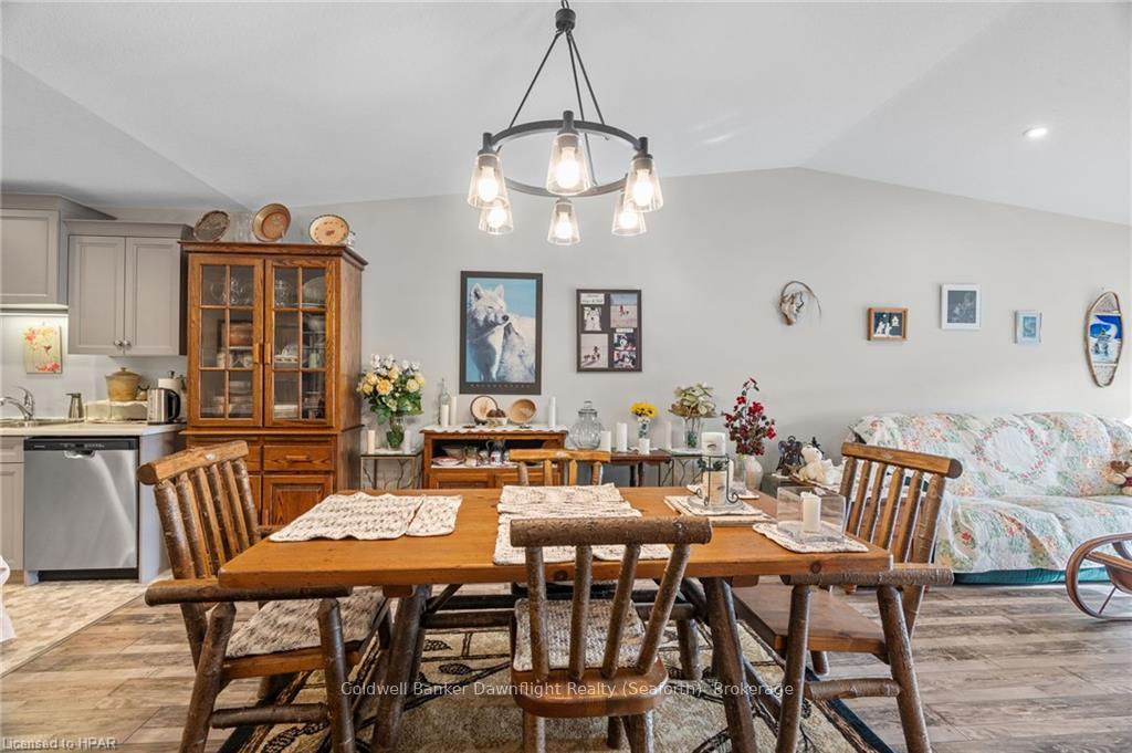 Photo 13 of 45 Devon Drive, South Huron, Exeter — HOMEH