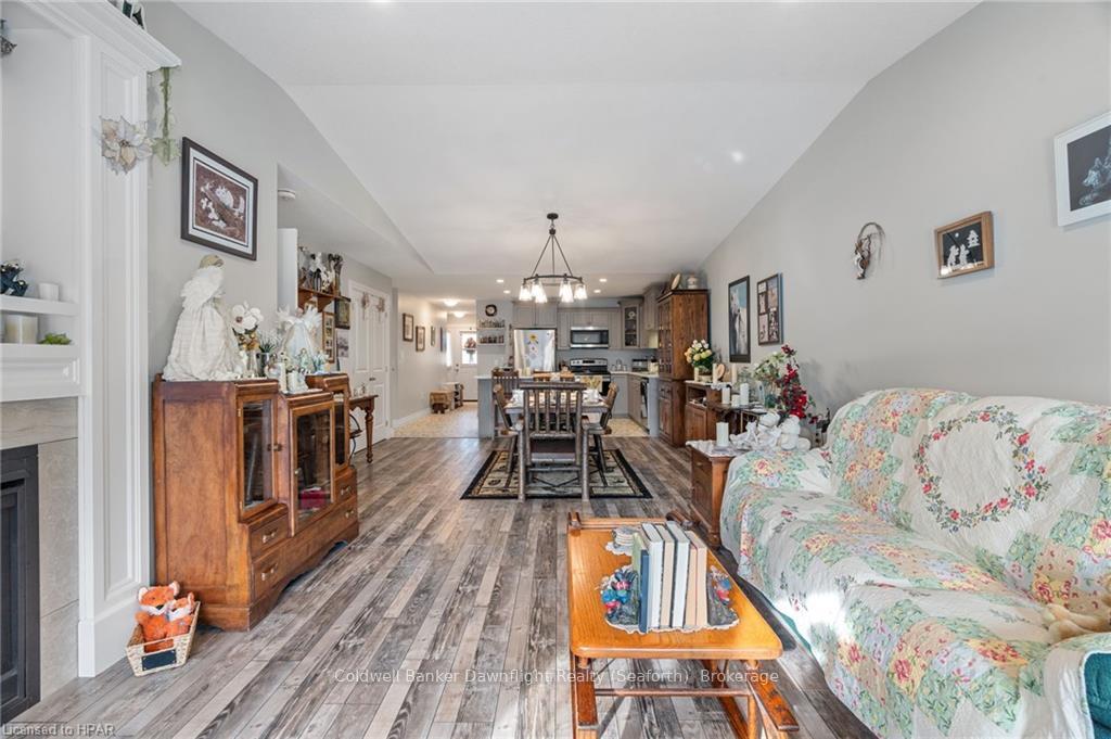 Photo 19 of 45 Devon Drive, South Huron, Exeter — HOMEH