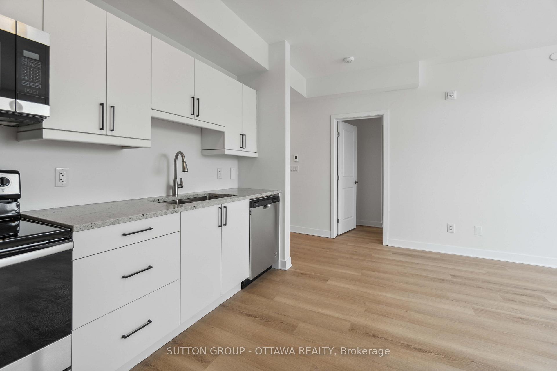 Photo 6 of Unit 210, 7 Maple Avenue, Smiths Falls — HOMEH