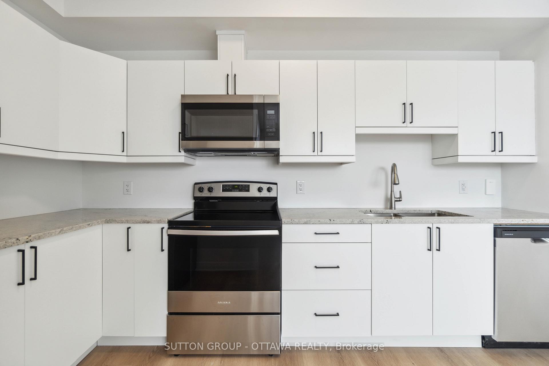 Photo 8 of Unit 210, 7 Maple Avenue, Smiths Falls — HOMEH