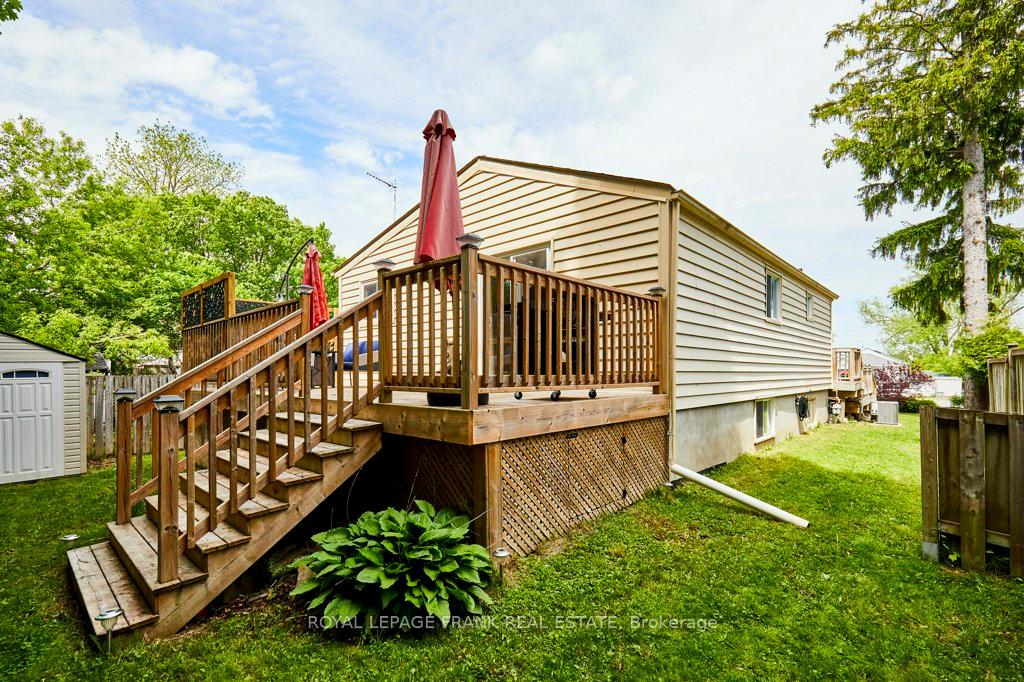 Photo 4 of 34 Lakeview Avenue, Scugog, Rural Scugog — HOMEH
