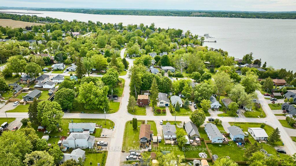 Photo 15 of 34 Lakeview Avenue, Scugog, Rural Scugog — HOMEH