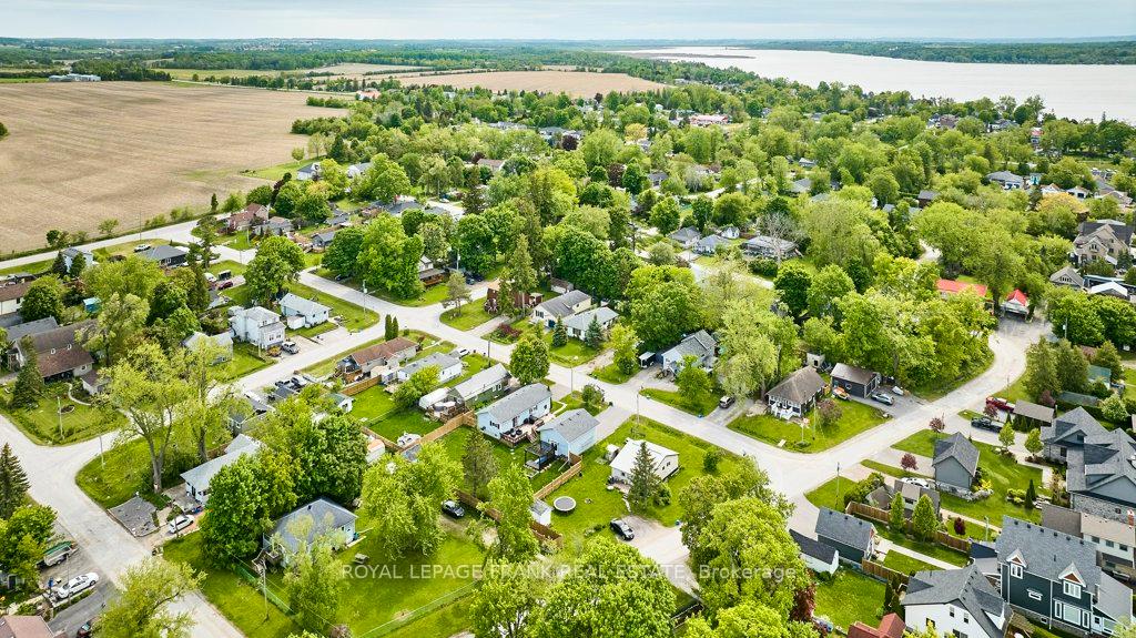 Photo 17 of 34 Lakeview Avenue, Scugog, Rural Scugog — HOMEH