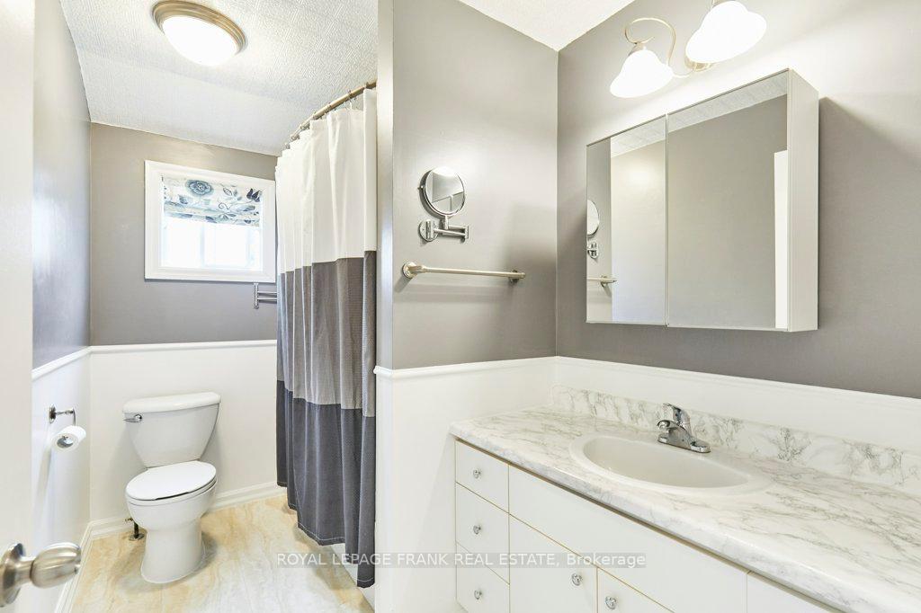 Photo 35 of 34 Lakeview Avenue, Scugog, Rural Scugog — HOMEH