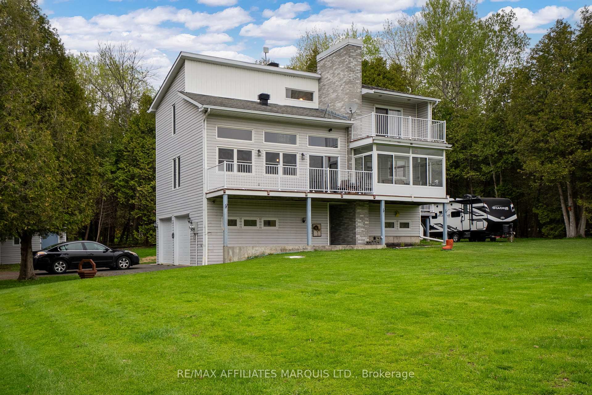 Photo 1 of 22061 Beauchamp Drive, South Glengarry, South Glengarry (Lancaster) Twp — HOMEH