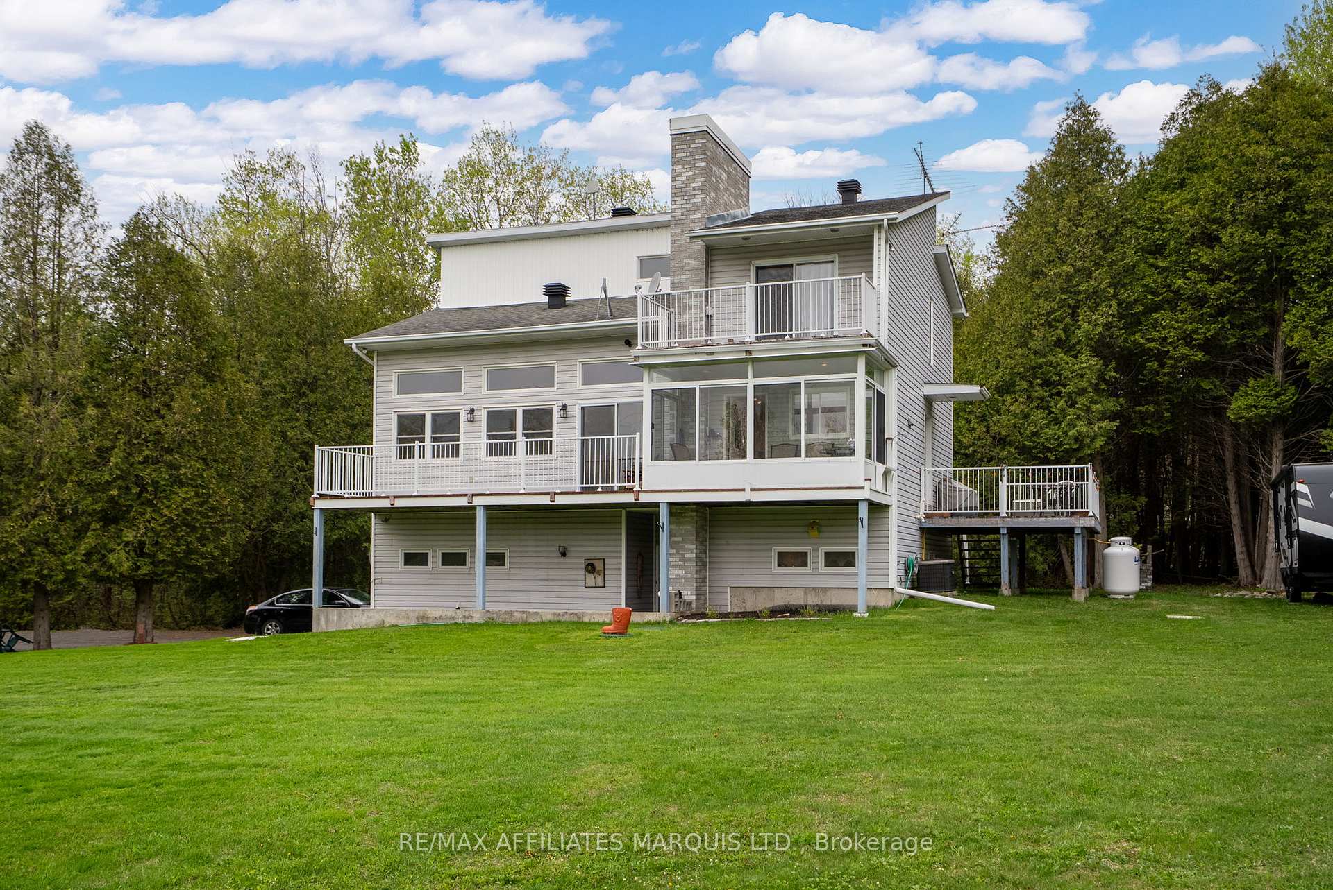 Photo 2 of 22061 Beauchamp Drive, South Glengarry, South Glengarry (Lancaster) Twp — HOMEH