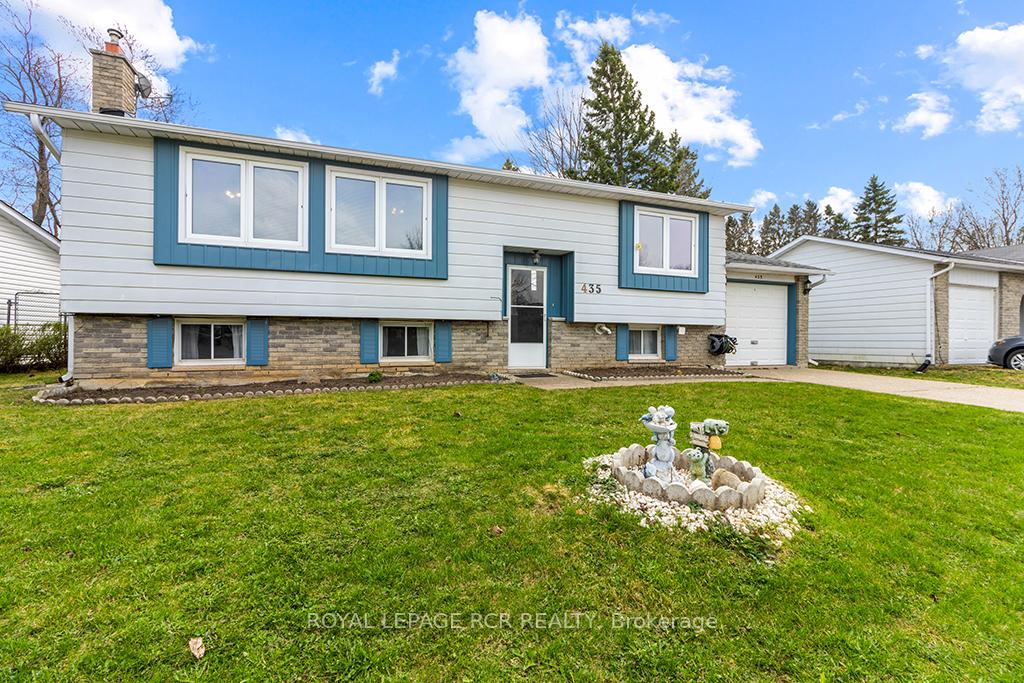 Photo 3 of 435 Robert Street, Shelburne — HOMEH