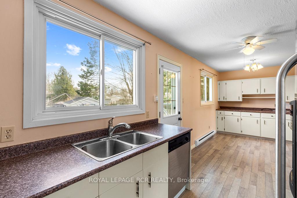 Photo 13 of 435 Robert Street, Shelburne — HOMEH
