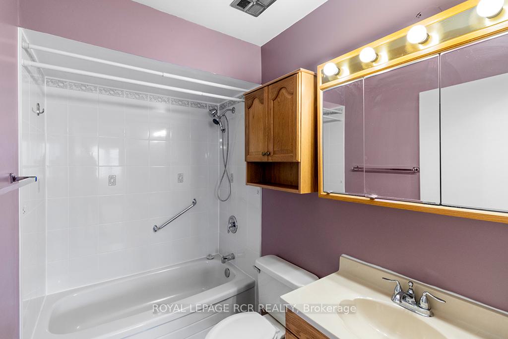 Photo 16 of 435 Robert Street, Shelburne — HOMEH
