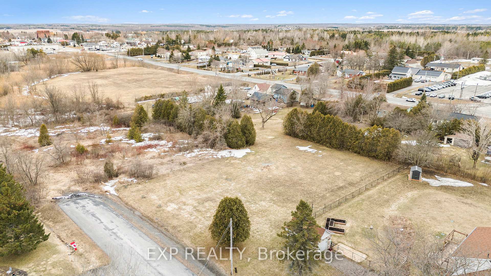 Photo 7 of 20732 Lefebvre Street, South Glengarry, South Glengarry (Lancaster) Twp — HOMEH
