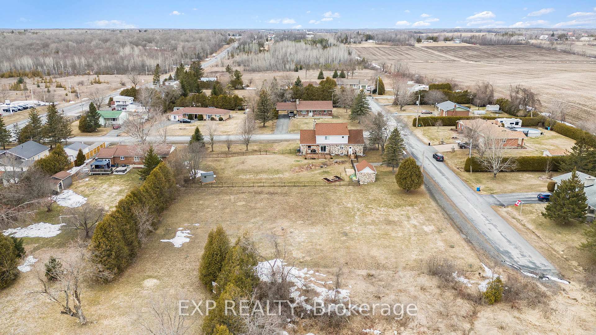 Photo 10 of 20732 Lefebvre Street, South Glengarry, South Glengarry (Lancaster) Twp — HOMEH
