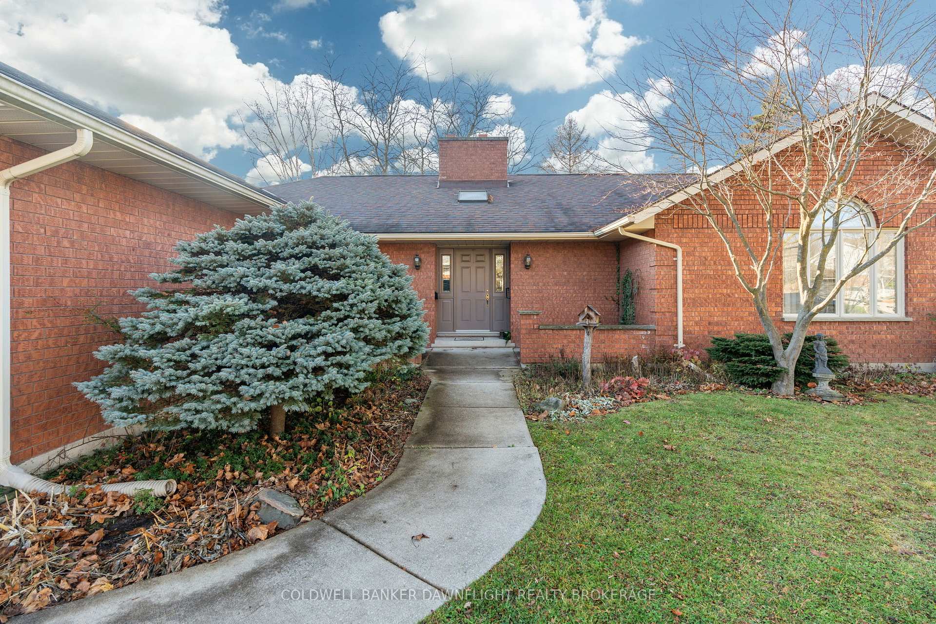 Photo 4 of 225 Eastern Avenue, South Huron, Exeter — HOMEH