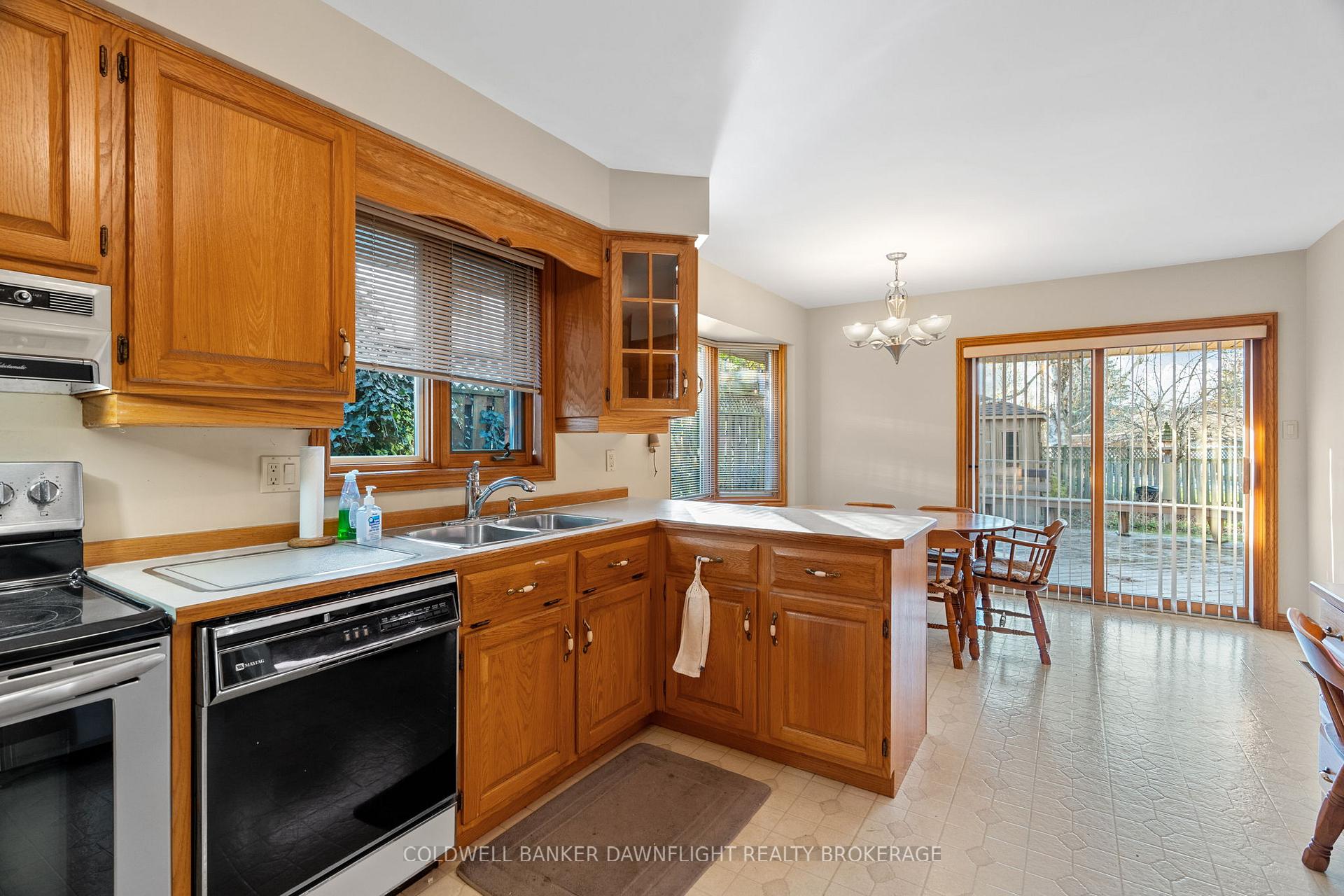 Photo 14 of 225 Eastern Avenue, South Huron, Exeter — HOMEH