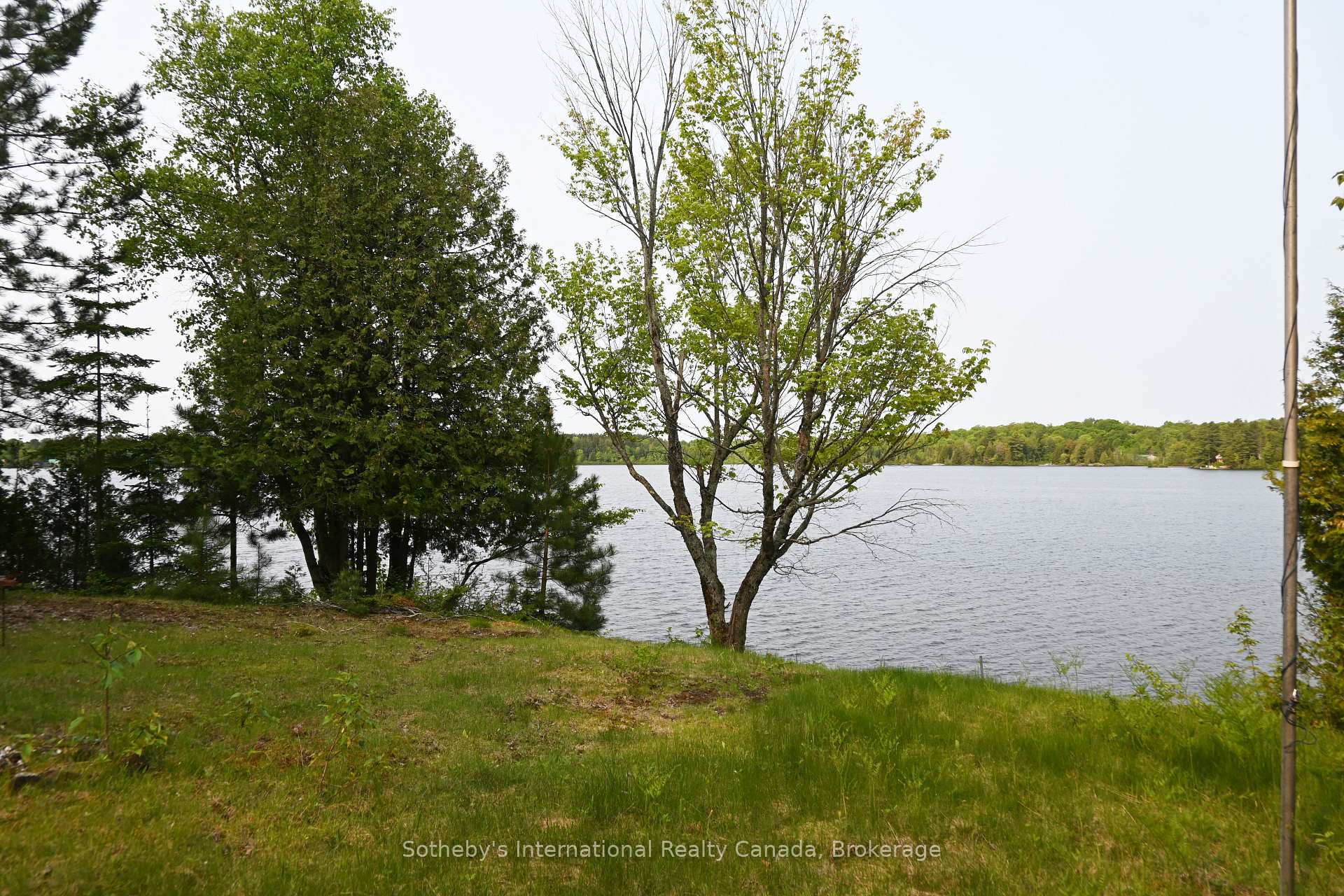 Photo 2 of 27 Diamond Lake Road, Seguin — HOMEH