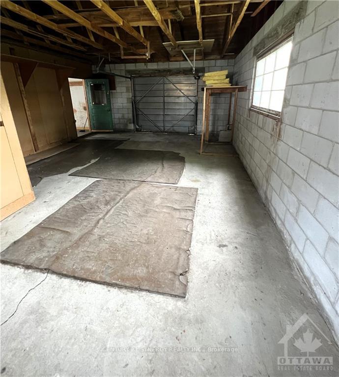 Photo 14 of 46 Victoria Avenue, Smiths Falls — HOMEH