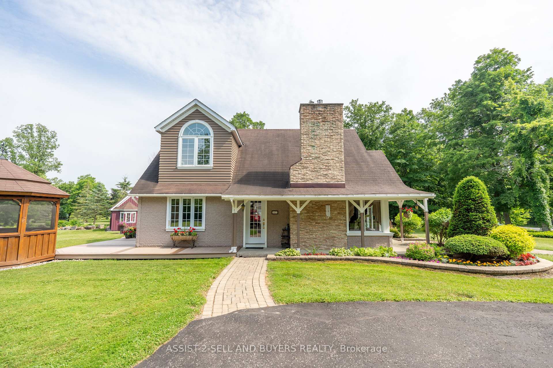 Photo 2 of 5527 County Rd 27, South Glengarry, South Glengarry (Charlottenburgh) Twp — HOMEH
