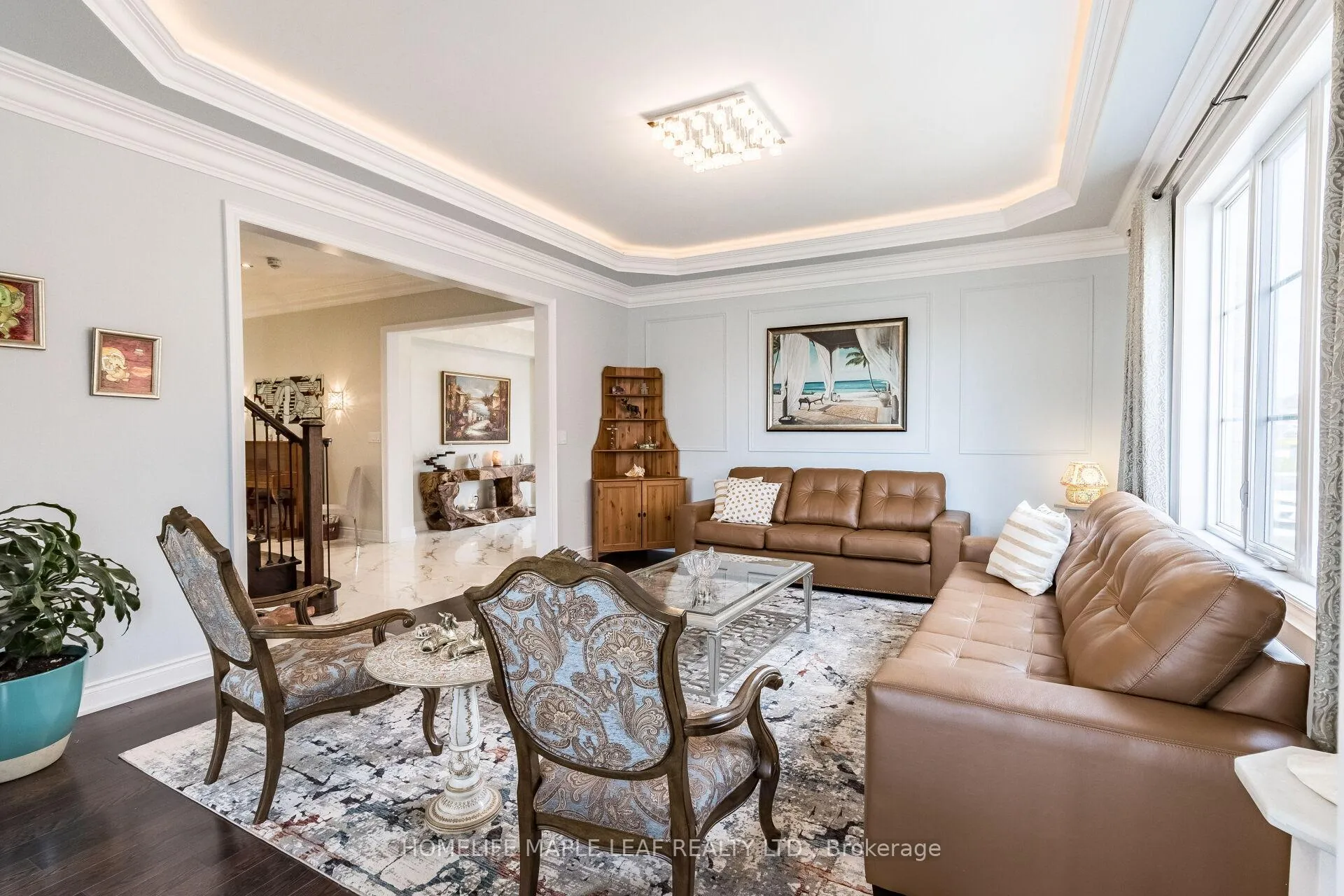 Photo 9 of 44 Herringbone Crescent, Brampton, Toronto Gore Rural Estate — HOMEH
