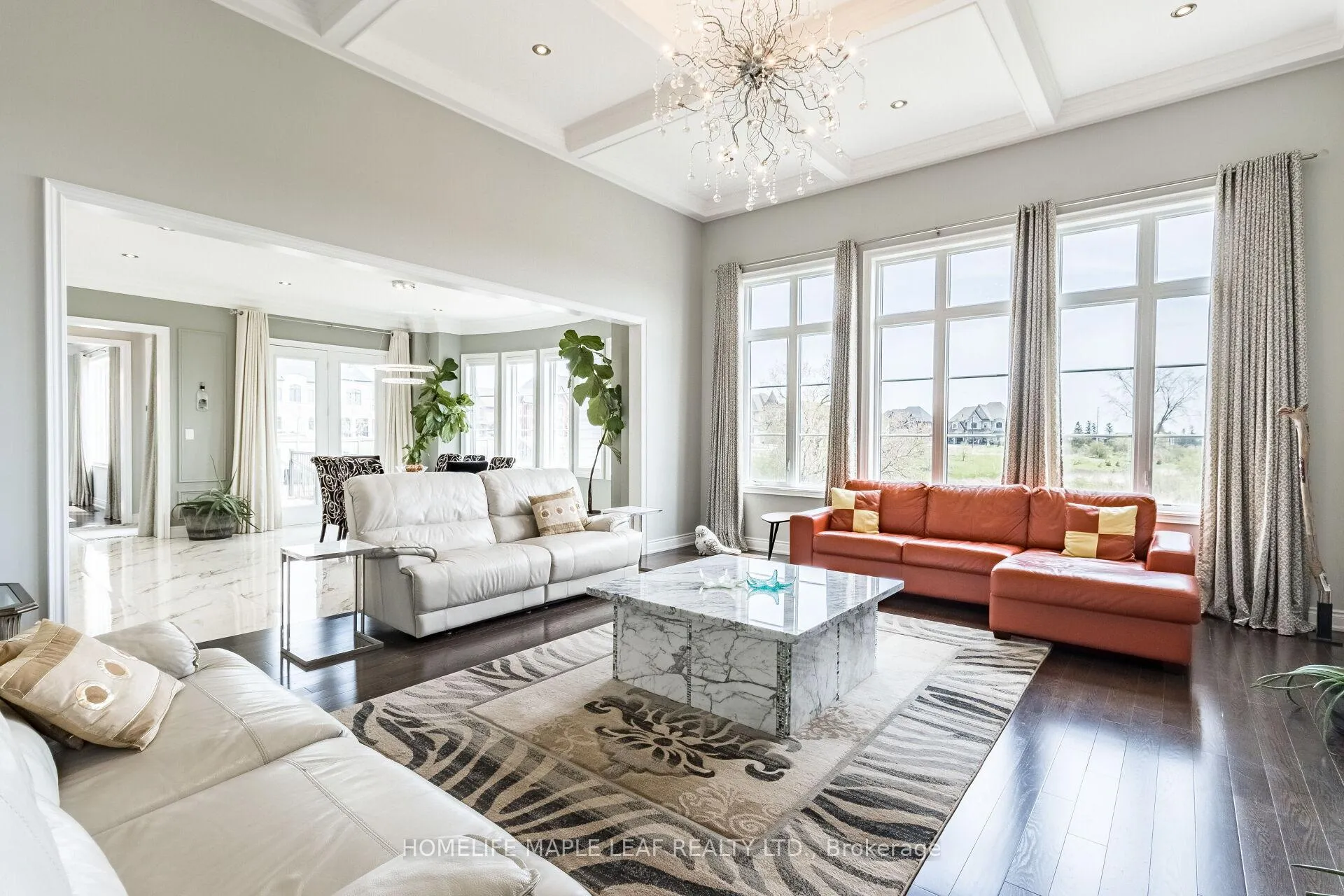 Photo 17 of 44 Herringbone Crescent, Brampton, Toronto Gore Rural Estate — HOMEH