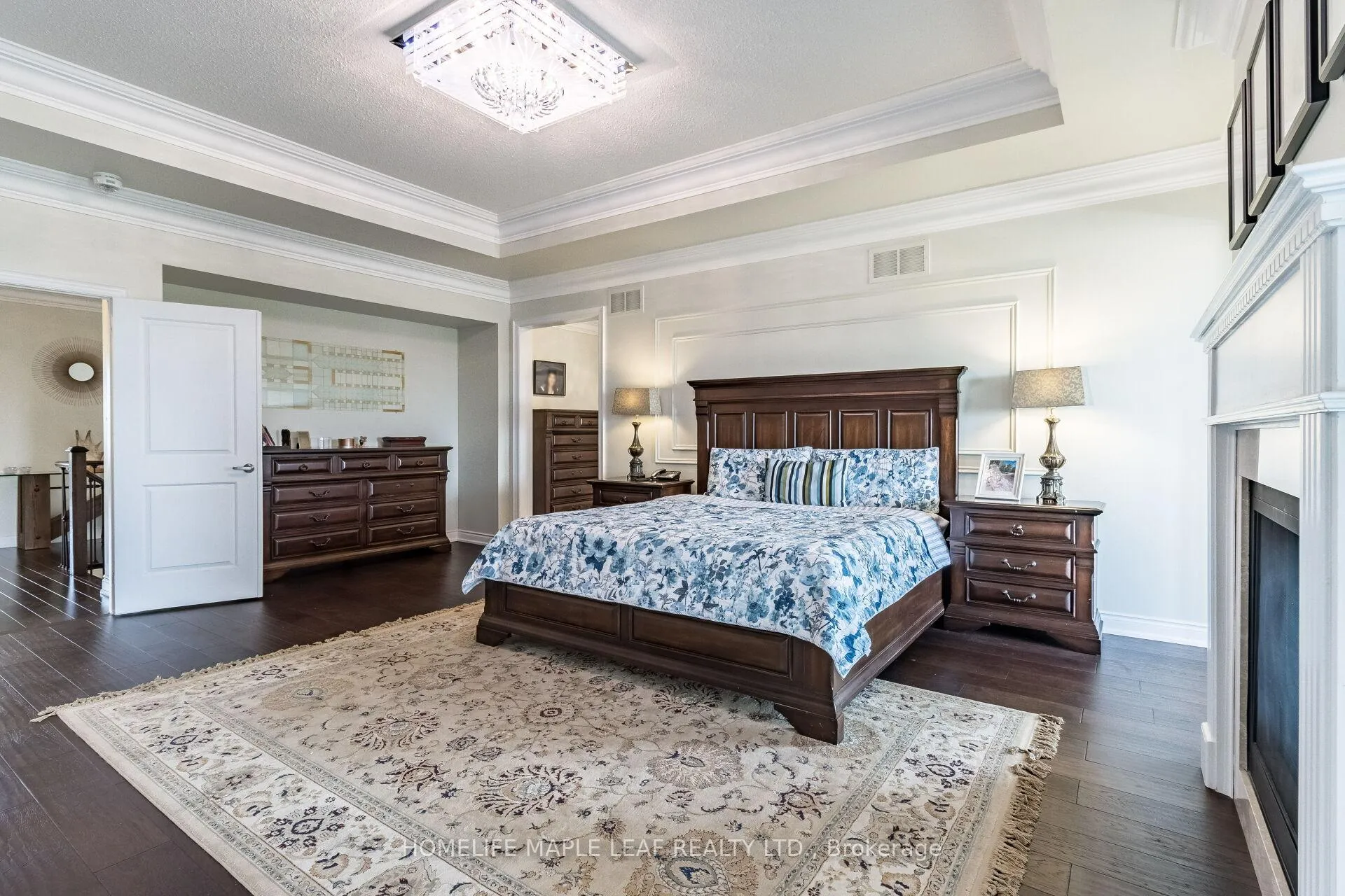 Photo 24 of 44 Herringbone Crescent, Brampton, Toronto Gore Rural Estate — HOMEH