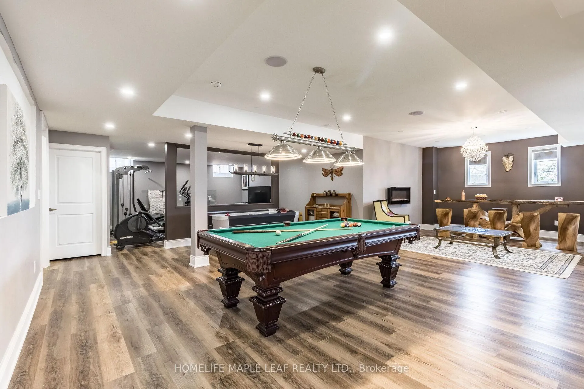 Photo 41 of 44 Herringbone Crescent, Brampton, Toronto Gore Rural Estate — HOMEH