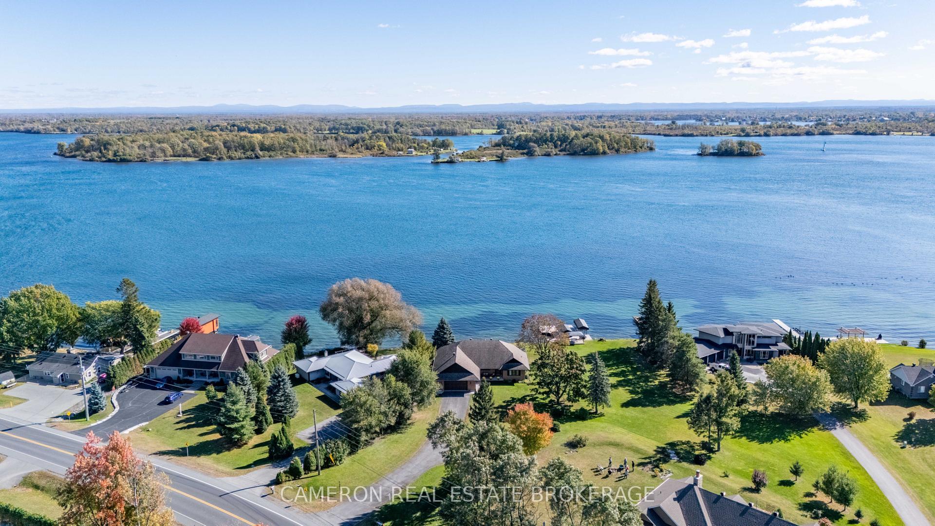 Photo 4 of 18122 Highway #2, South Glengarry, South Glengarry (Charlottenburgh) Twp — HOMEH
