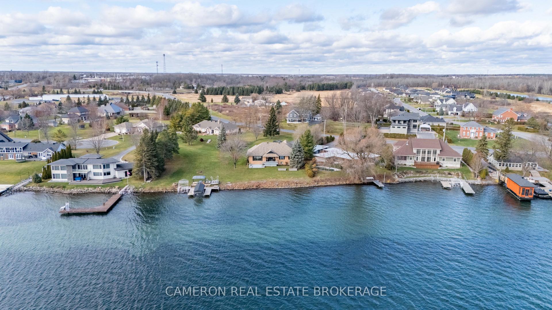 Photo 5 of 18122 Highway #2, South Glengarry, South Glengarry (Charlottenburgh) Twp — HOMEH