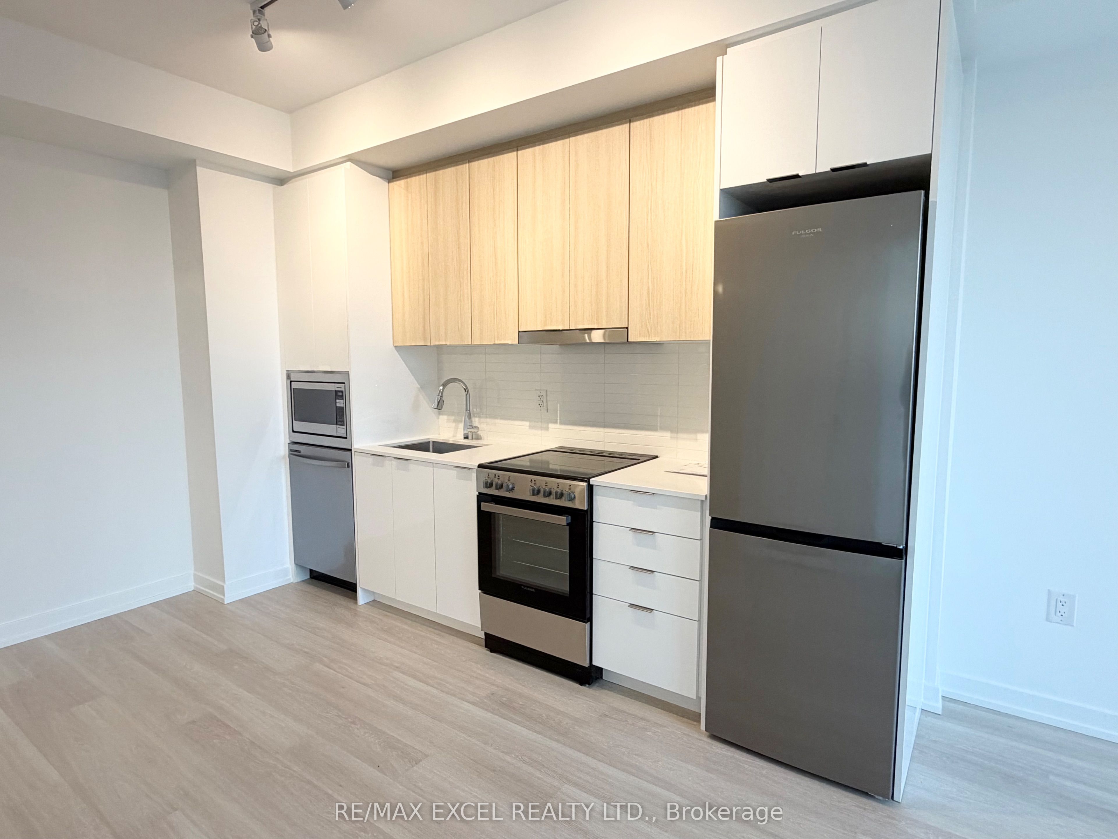 Photo 3 of Unit B212, 9751 Markham Road, Markham, Greensborough — HOMEH