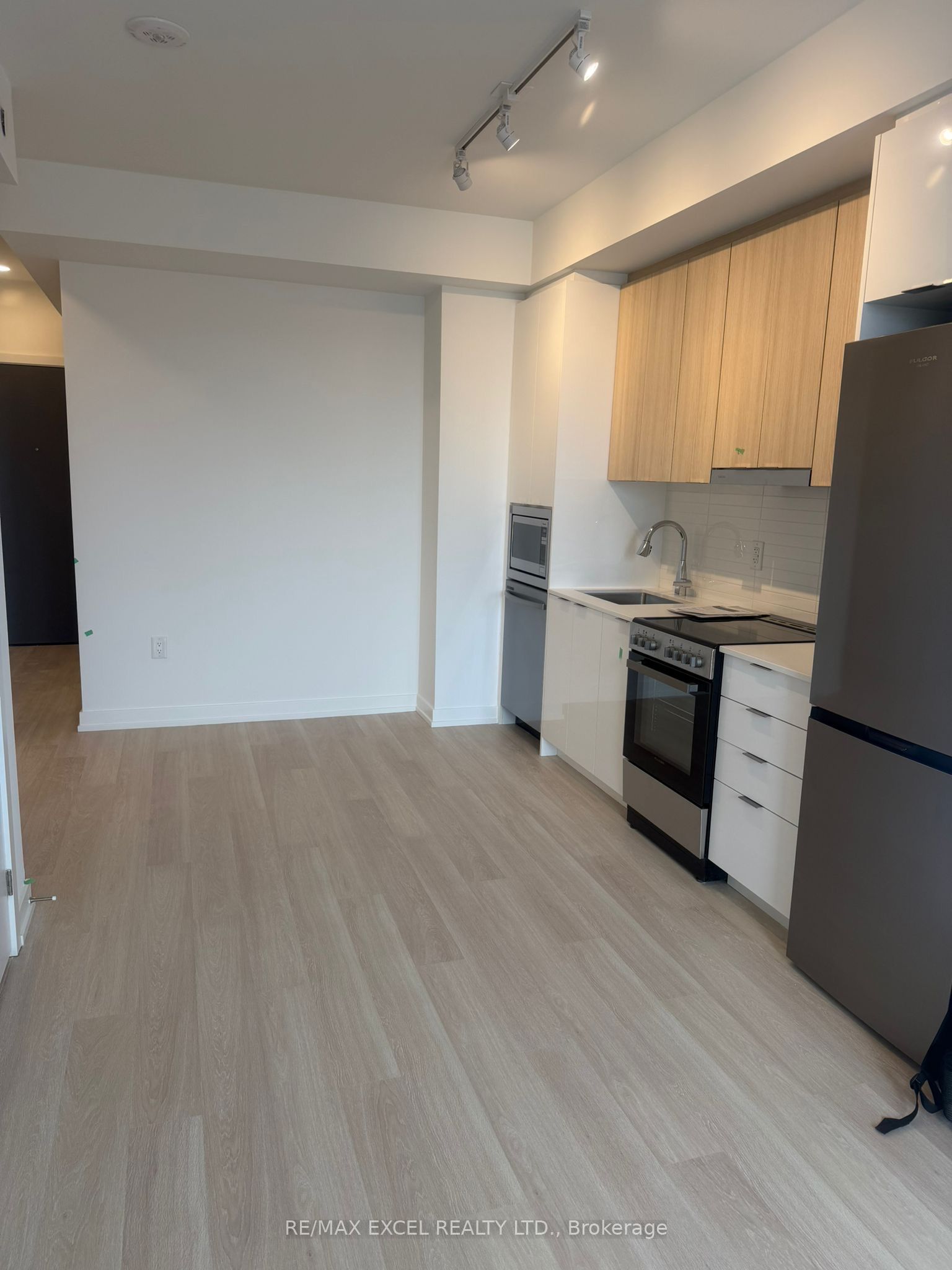 Photo 14 of Unit B212, 9751 Markham Road, Markham, Greensborough — HOMEH