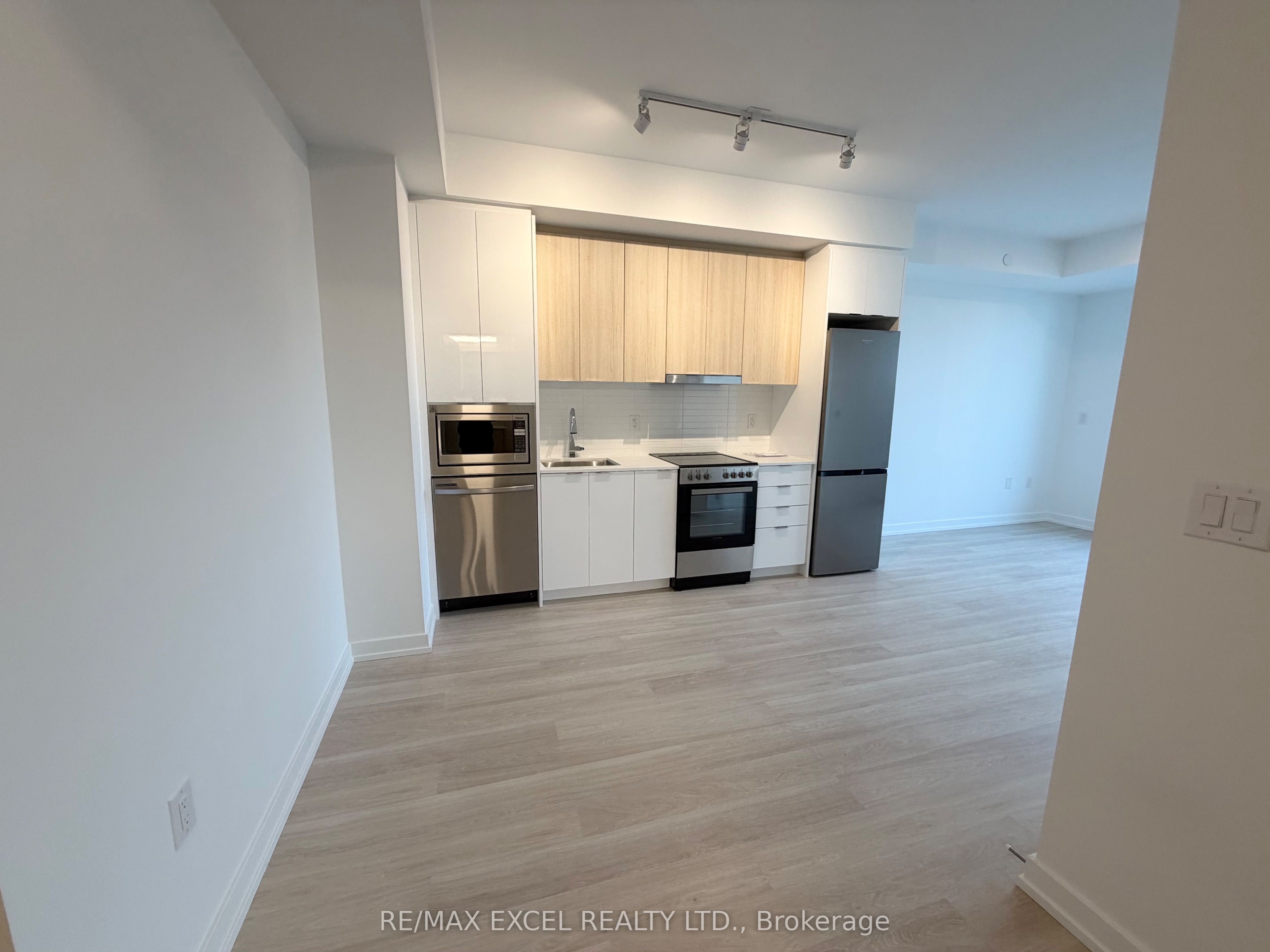 Photo 2 of Unit B212, 9751 Markham Road, Markham, Greensborough — HOMEH