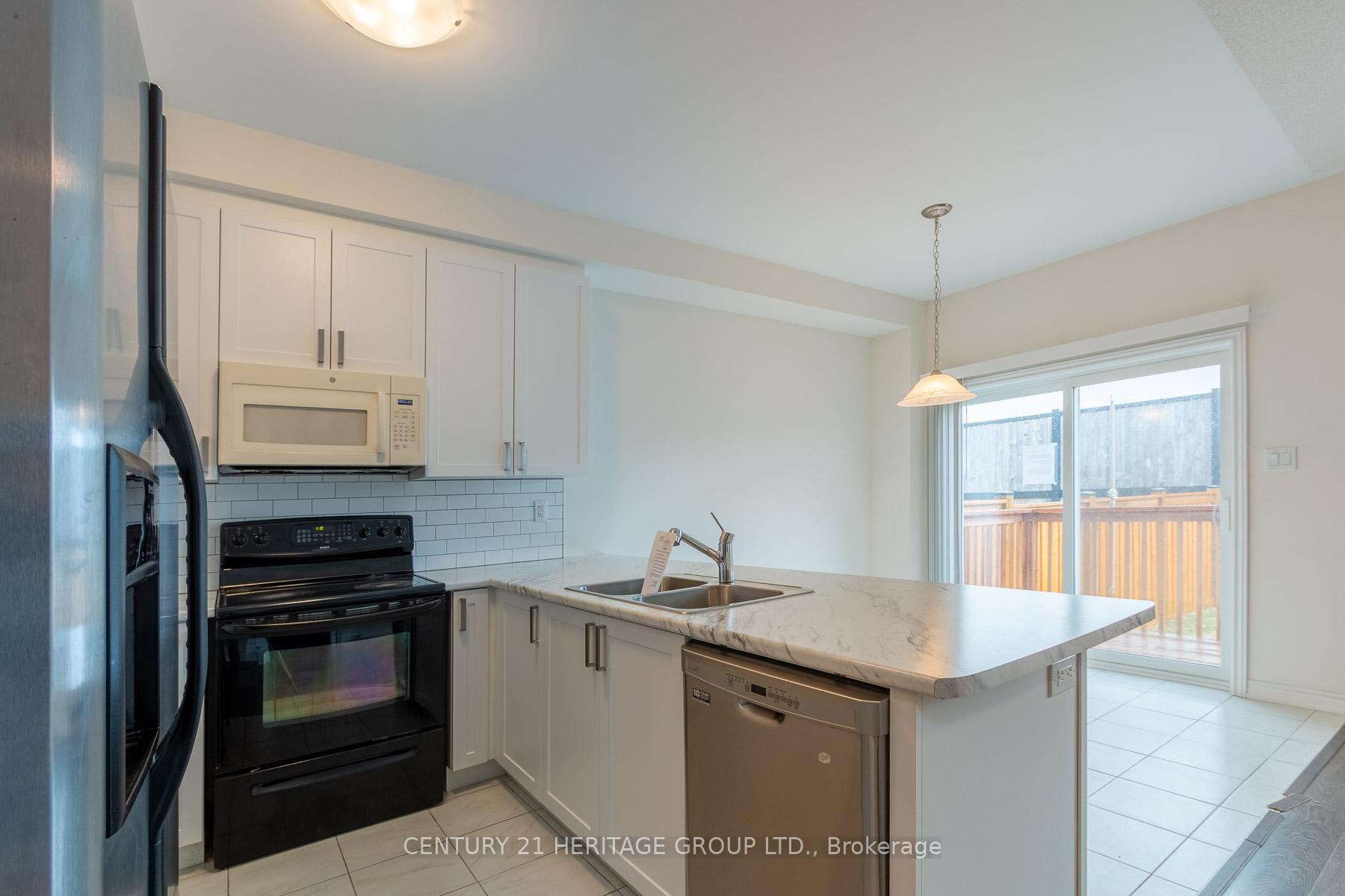 Photo 10 of 304 Stewart Street, Shelburne — HOMEH